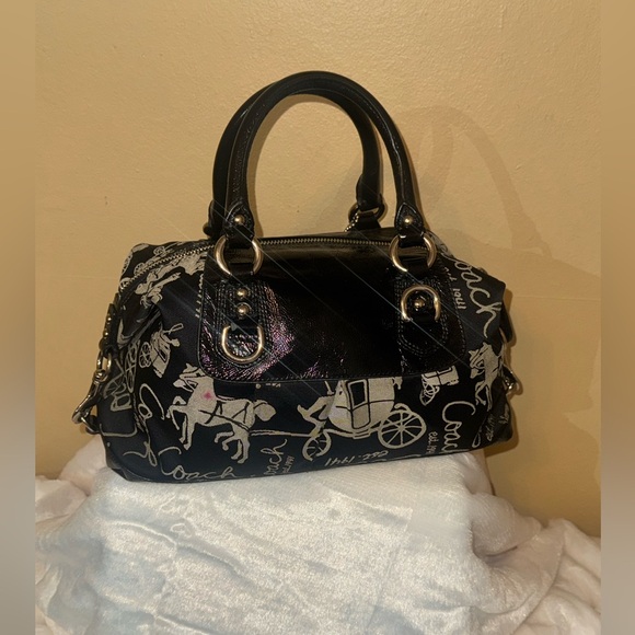 COACH Ashley Horse & Carriage Satchel Handbag w/ Shoulder Strap - Picture 2 of 16